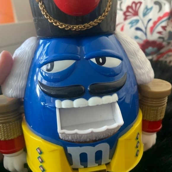 M&M blue nutcracker dispenser - Picture 4 of 10